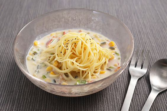 夏野菜の冷製クリームパスタ
